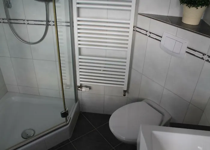 Bio-bauernhof Rhoen * Schleid