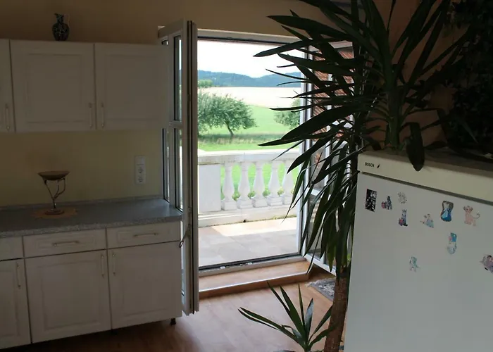 Bio-bauernhof Rhoen * Schleid